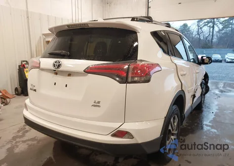 2018 Toyota Rav4 Le z USA, uszkodzony, nr VIN JTMBFREV7JJ220246